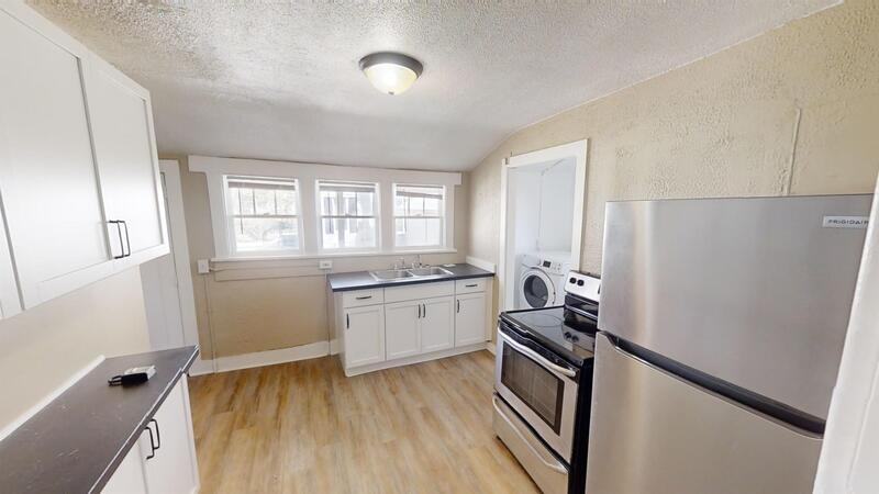 716 Pearl St #1 - Photo 6 of 35