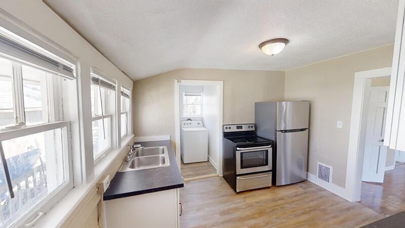 716 Pearl St #1 - Photo 7 of 35