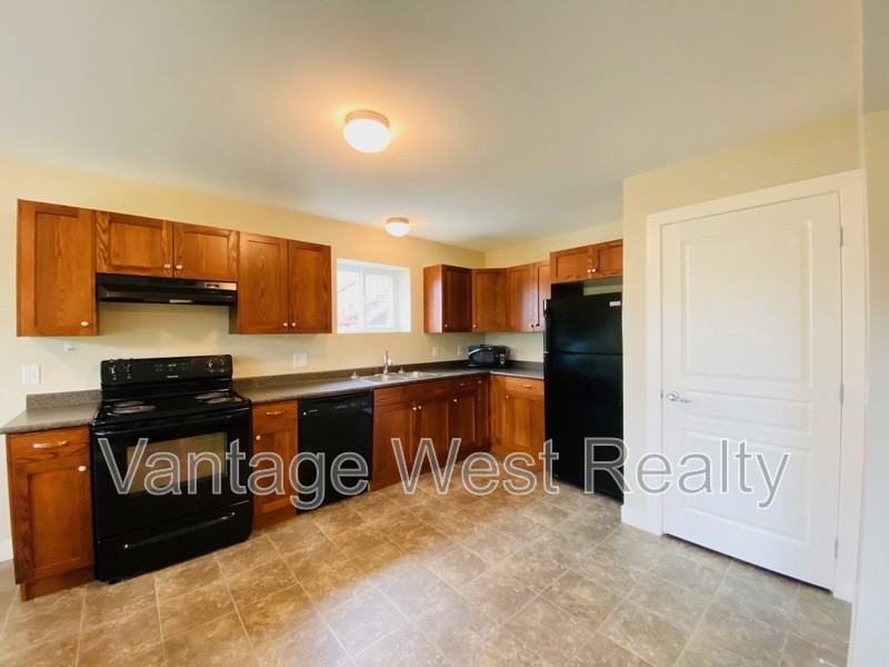 300 Arab Rd - Photo 2 of 11