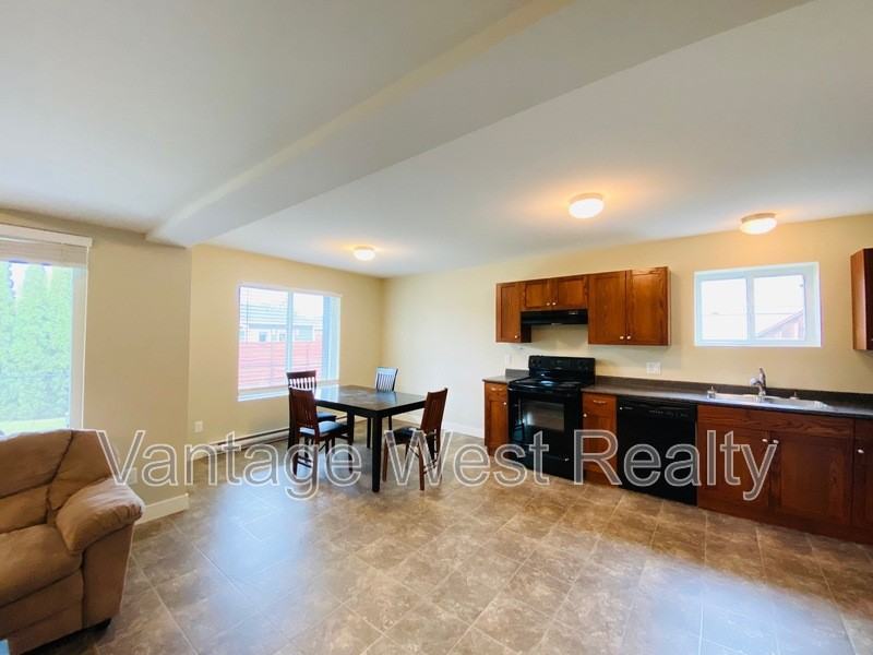 300 Arab Rd - Photo 3 of 11