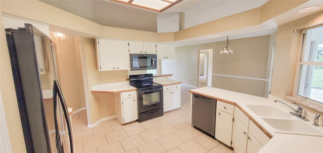 105 Glen Abbey Ln - Photo 3 of 38