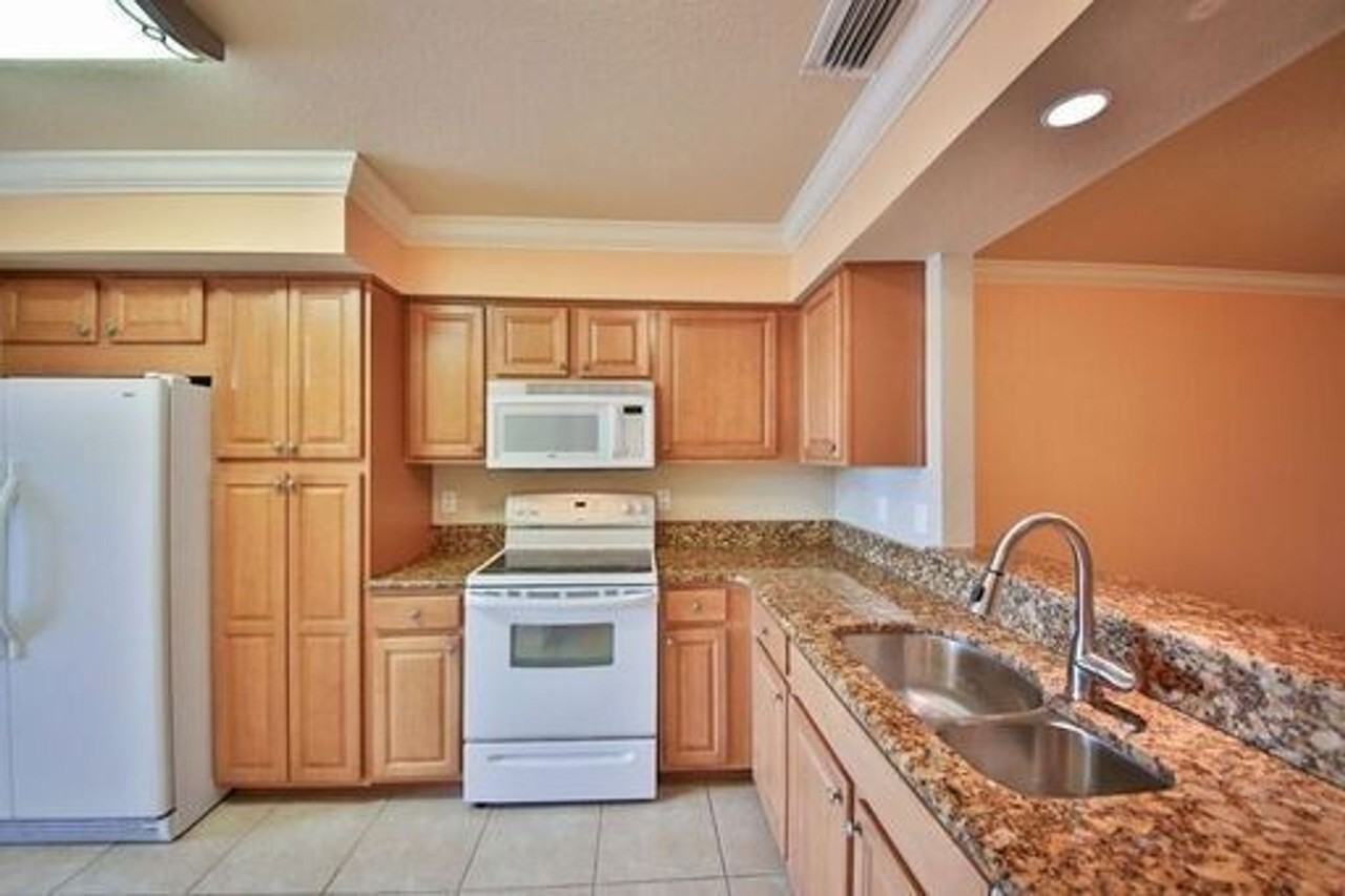 Santa Barbara Villas - Photo 7 of 16