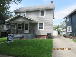 featured image of 2501 Oakridge Road