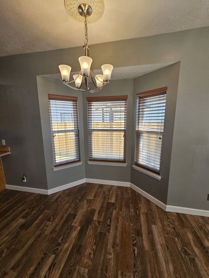 617 W Caladium Cir - Photo 3 of 25