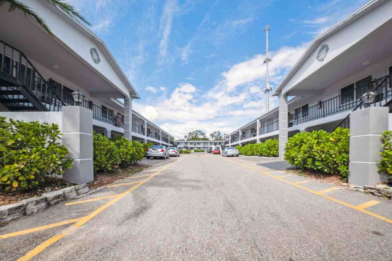 Andover Club Apartments - Photo 2 of 29