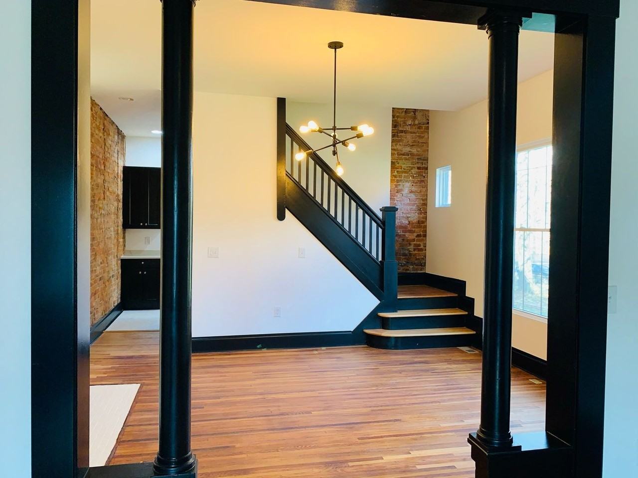 1438 Fair Ave - Photo 4 of 35