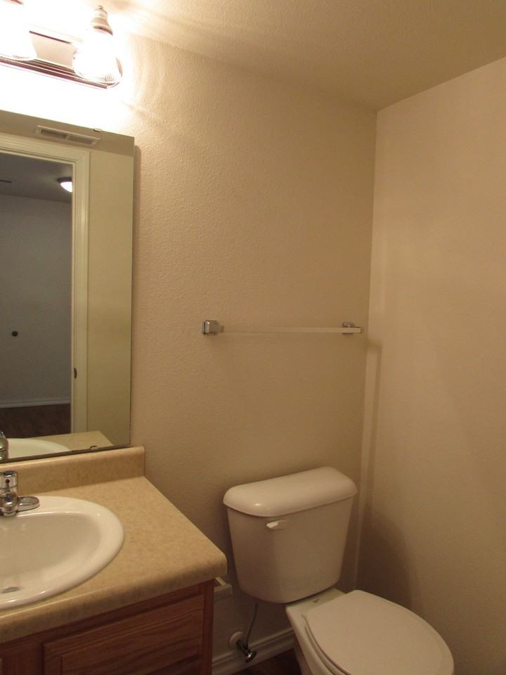 129 Andrews Dr - Photo 6 of 33