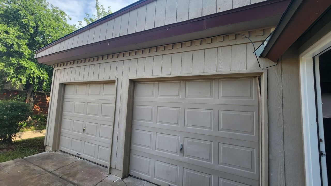 5519 Nw Eisenhower Dr - Photo 2 of 15