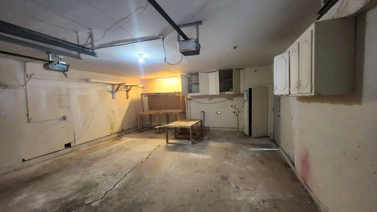 5519 Nw Eisenhower Dr - Photo 3 of 15