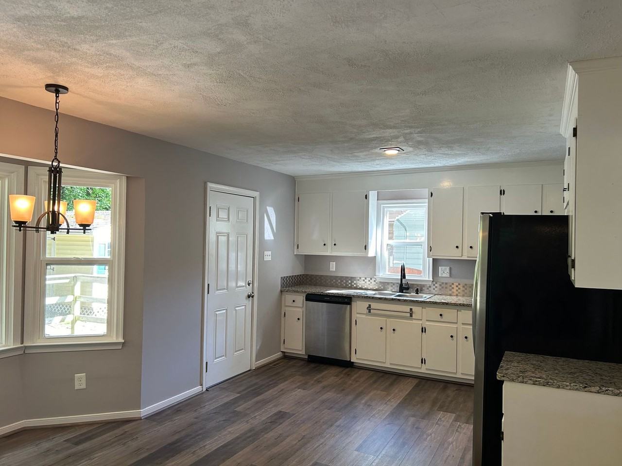 1430 Oldbury Rd - Photo 5 of 23