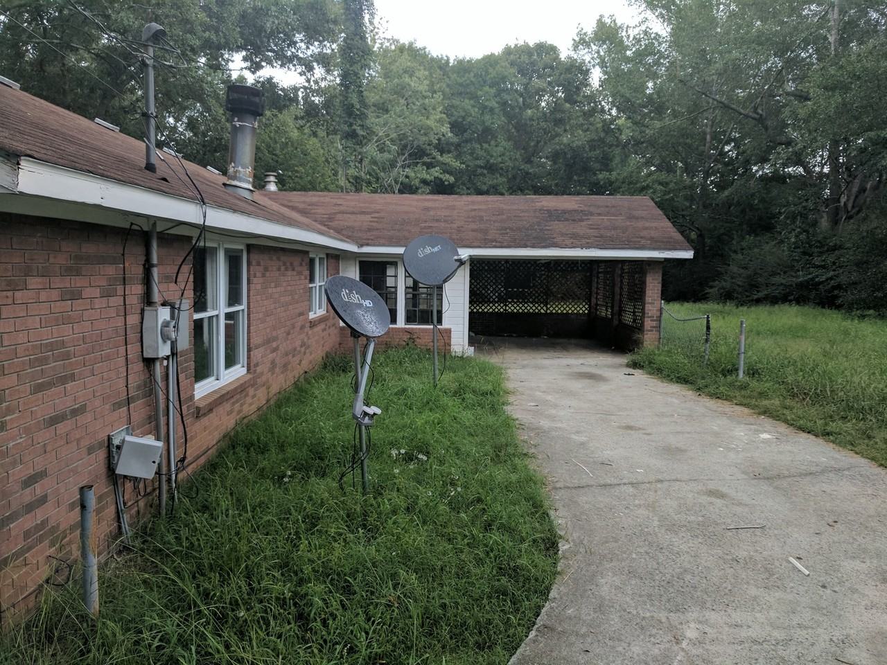 925 Wrightsville Ave - Photo 2 of 15