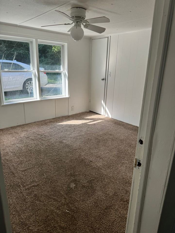 925 Wrightsville Ave - Photo 6 of 15