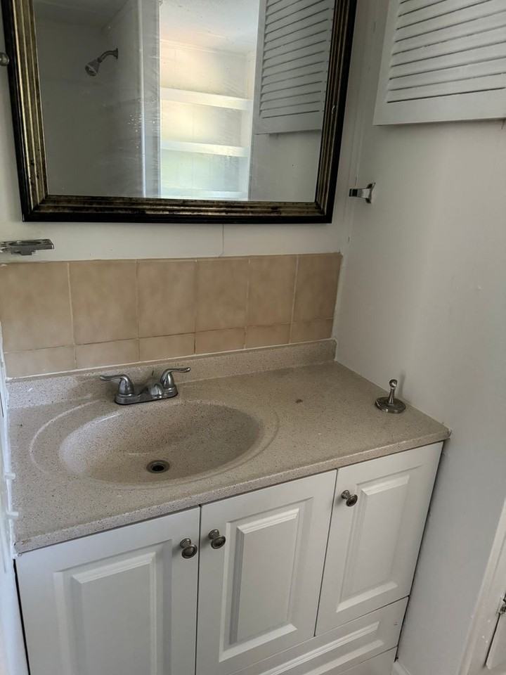 925 Wrightsville Ave - Photo 7 of 15