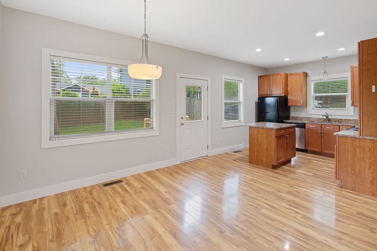 6 Thurland Ave - Photo 6 of 22