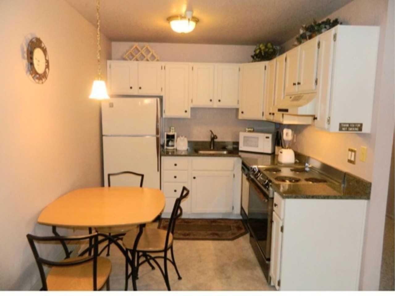 1940 Prospector Ave #111 - Photo 3 of 6