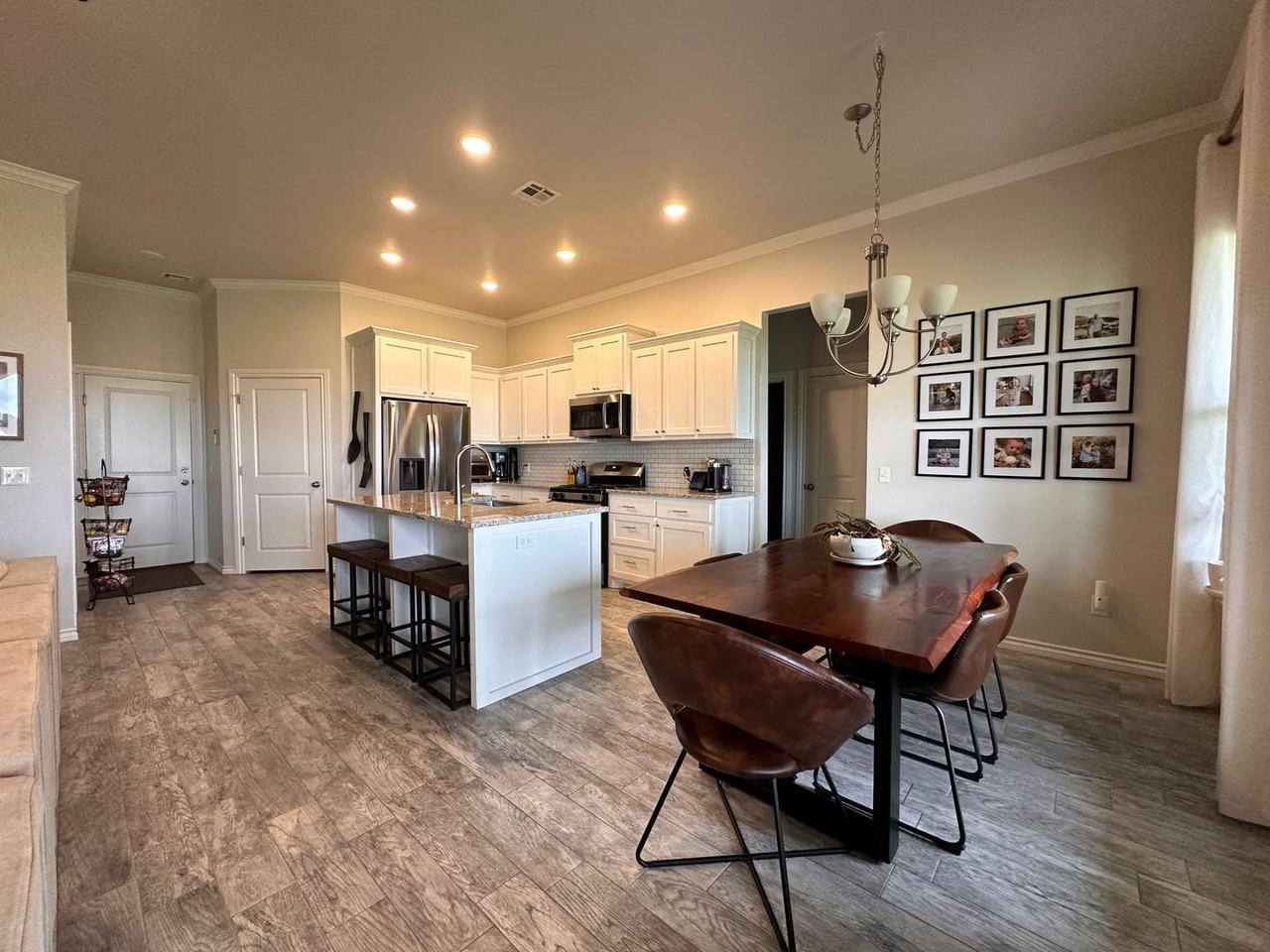 5923 5923 NE Yorktown Elgin - Photo 5 of 18