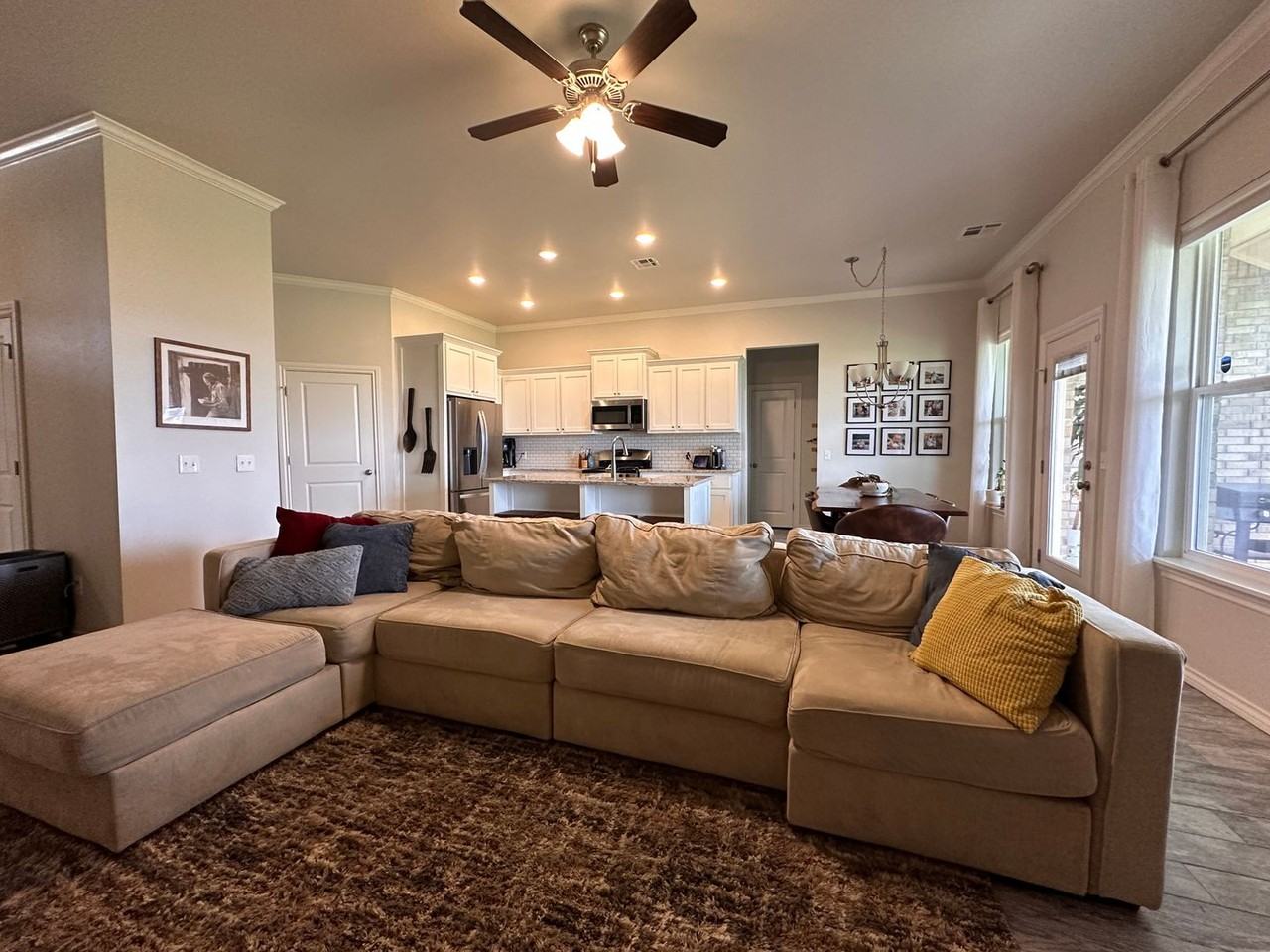 5923 5923 NE Yorktown Elgin - Photo 6 of 18