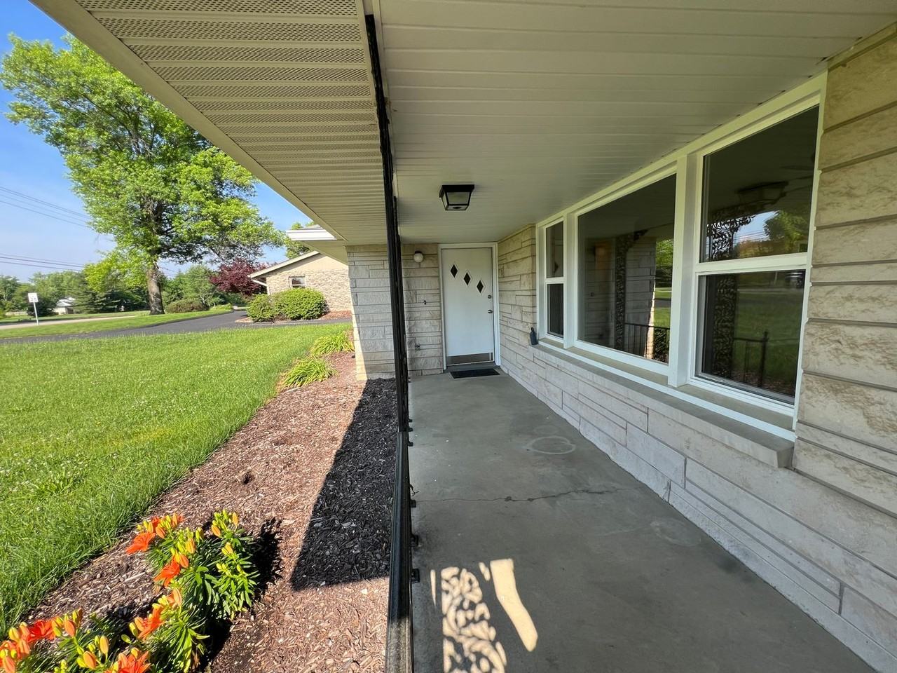 3649 E 3rd St - Photo 5 of 38