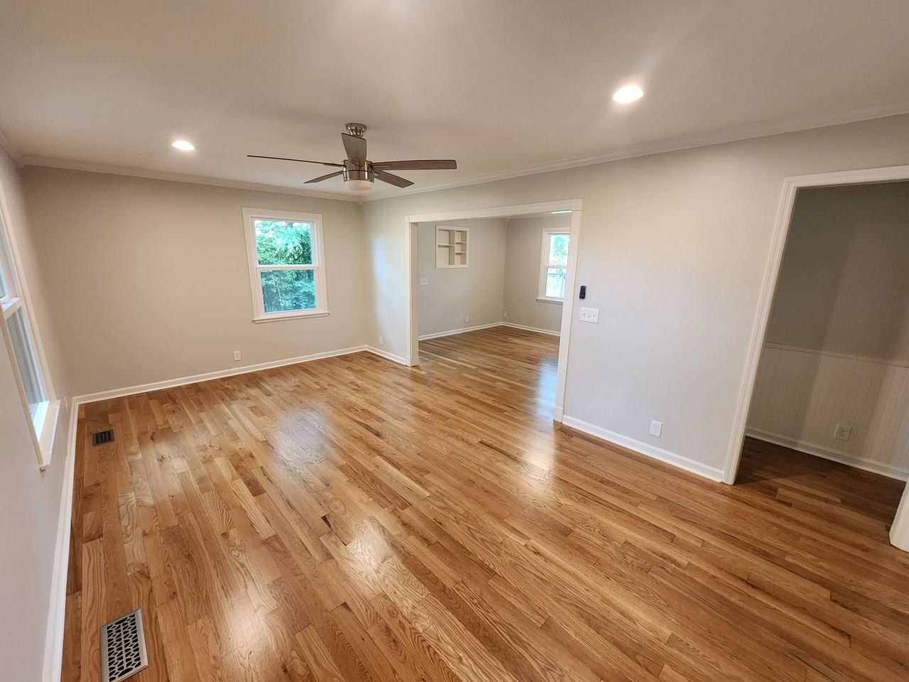 7219 Bethshears Rd - Photo 3 of 16