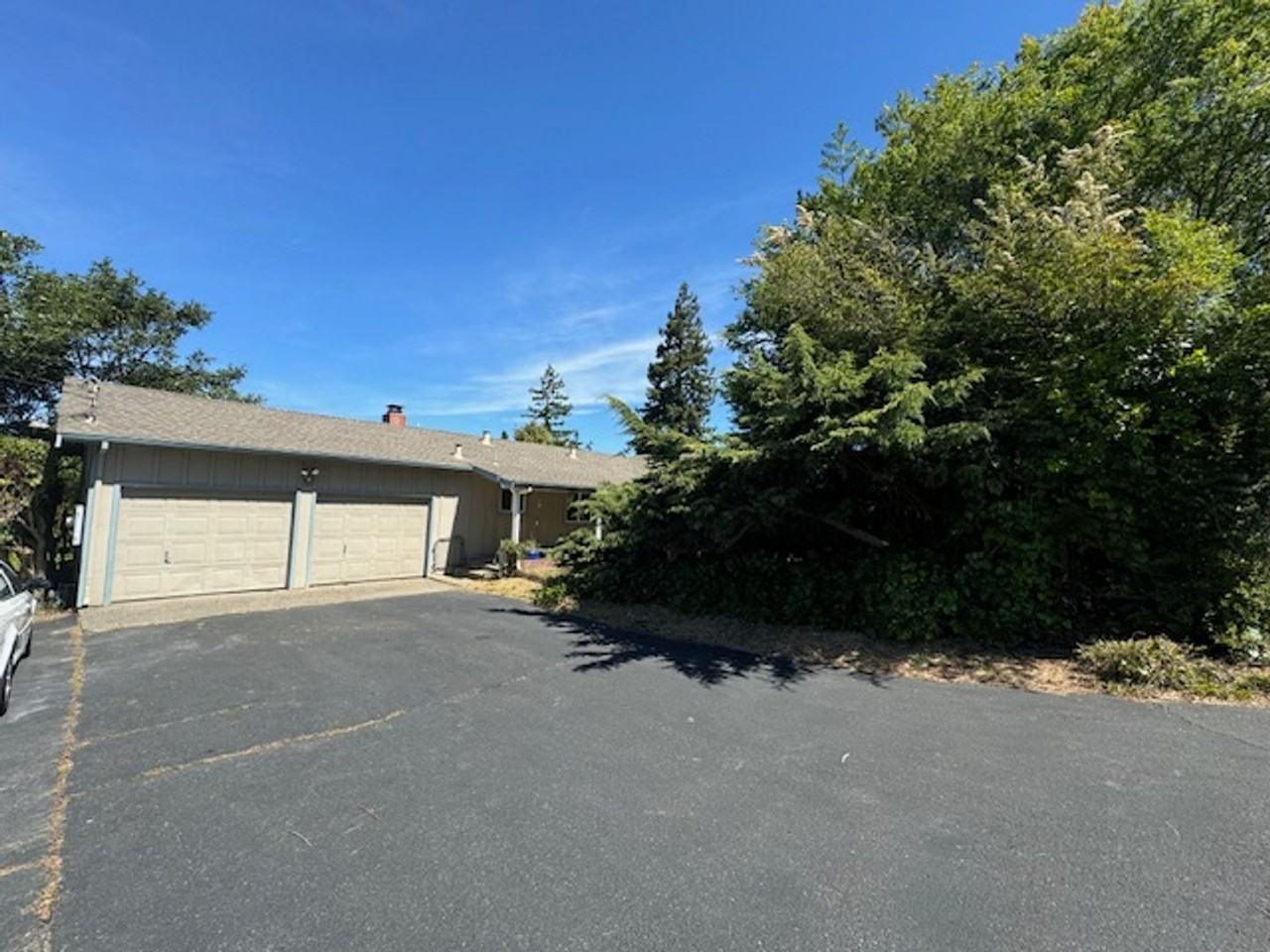 5560 Mcfarlane Rd - Photo 2 of 29