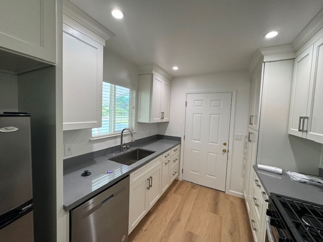 5560 Mcfarlane Rd - Photo 5 of 29