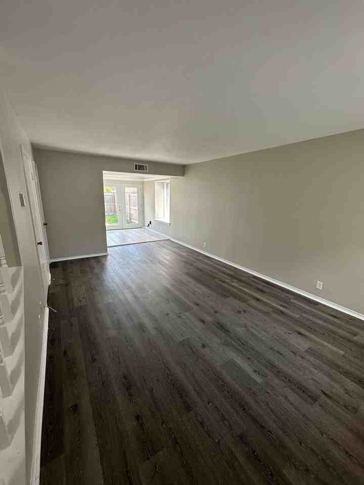 6596 Poplar Woods Cir S #6 - Photo 2 of 8