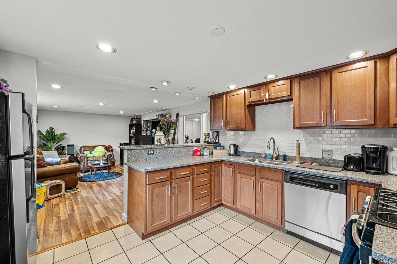 2836 Xavier St - Photo 7 of 19