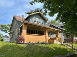 featured image of 1119 Alexander St Se