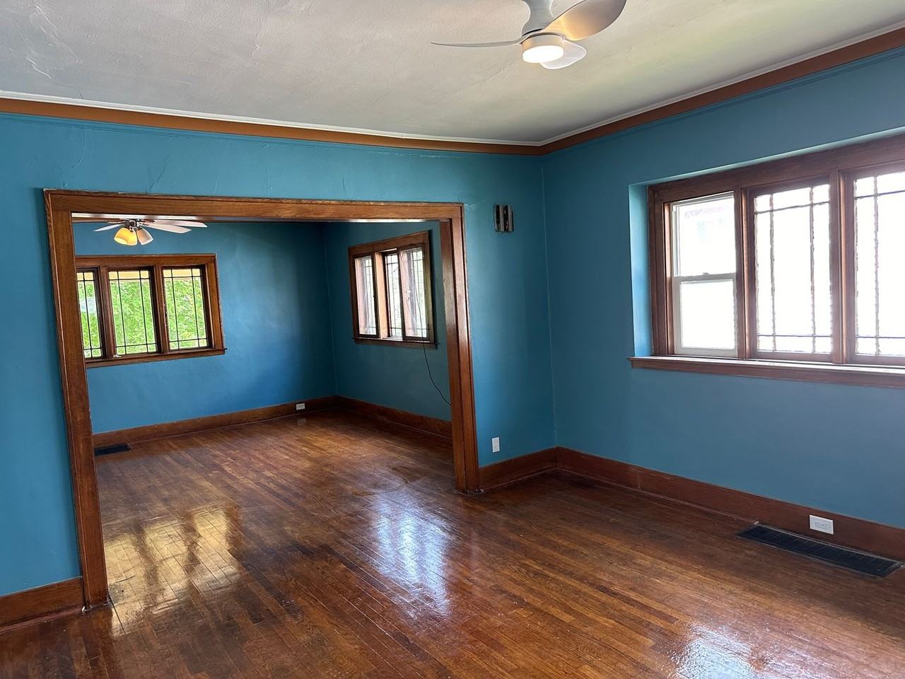 1119 Alexander St Se - Photo 5 of 22