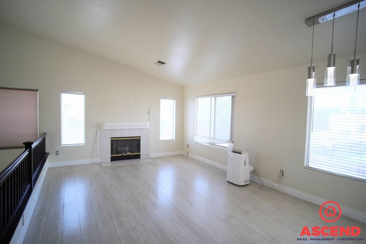 3802 Boswellia Dr - Photo 3 of 16