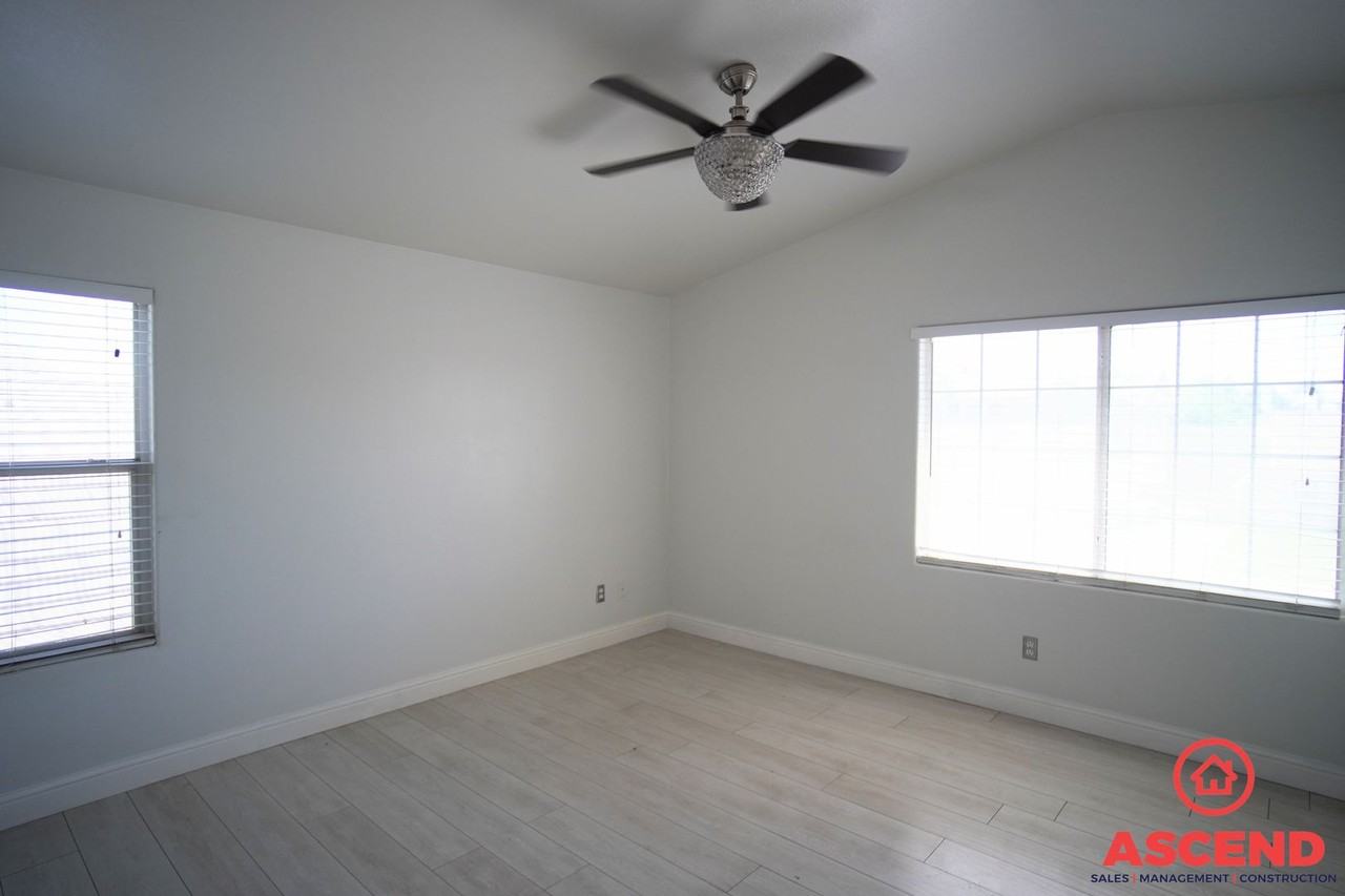 3802 Boswellia Dr - Photo 5 of 16