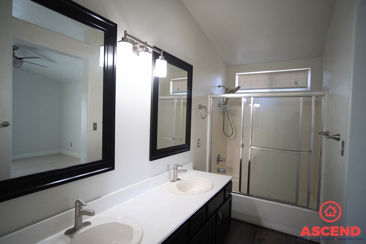 3802 Boswellia Dr - Photo 7 of 16