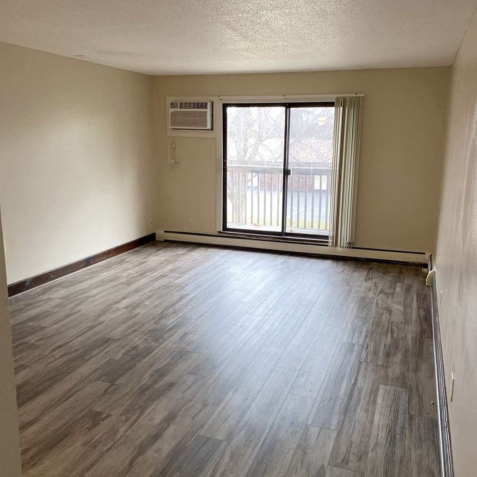 Evergreen - Photo 3 of 50