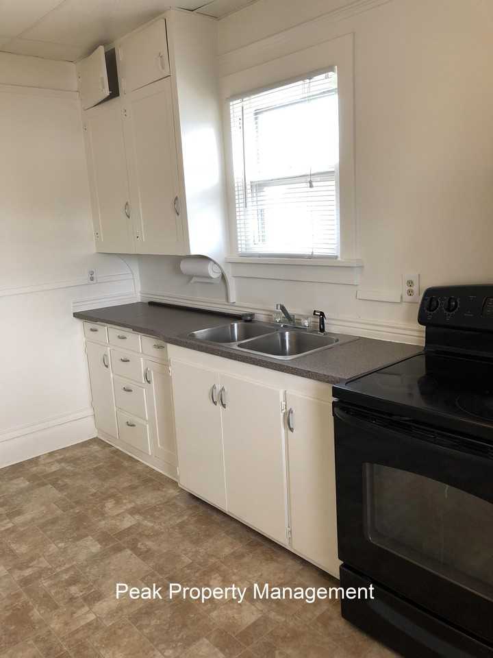 301 Dearborn Street - Photo 3 of 6