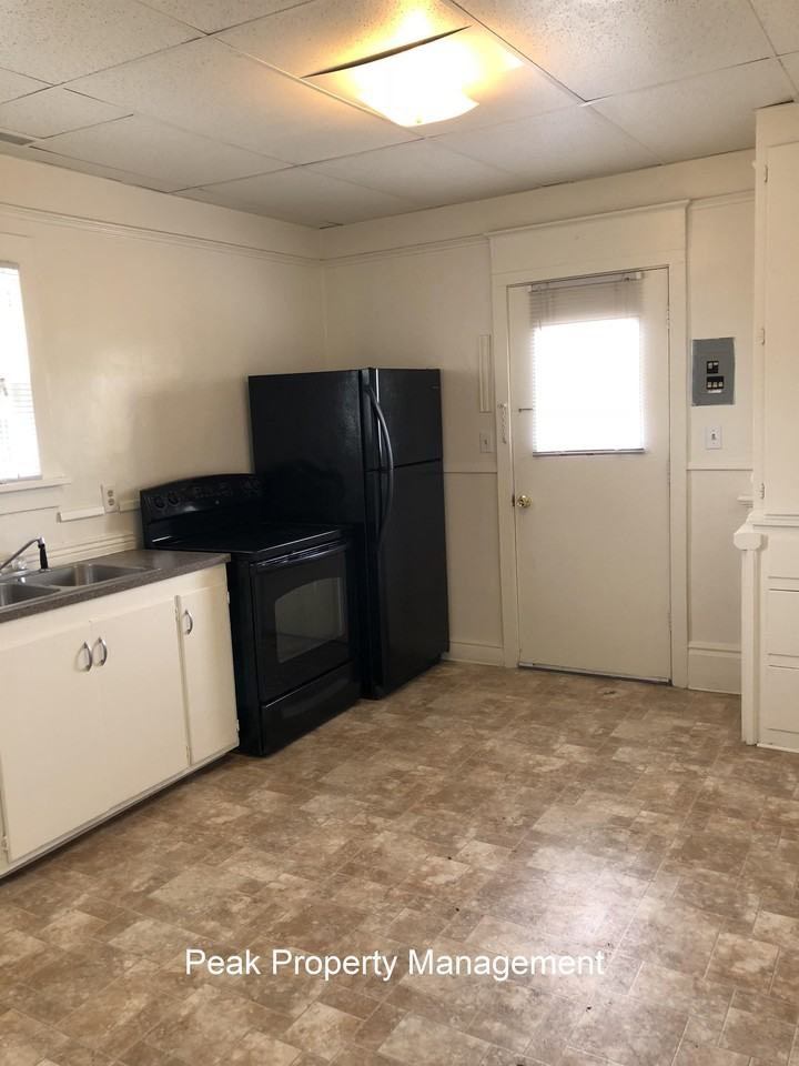 301 Dearborn Street - Photo 4 of 6