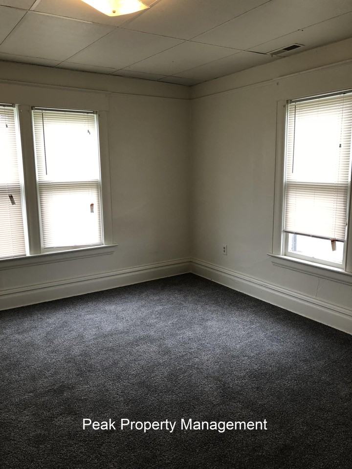 301 Dearborn Street - Photo 5 of 6