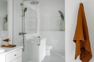 featured image of 24 Edgewater Pl