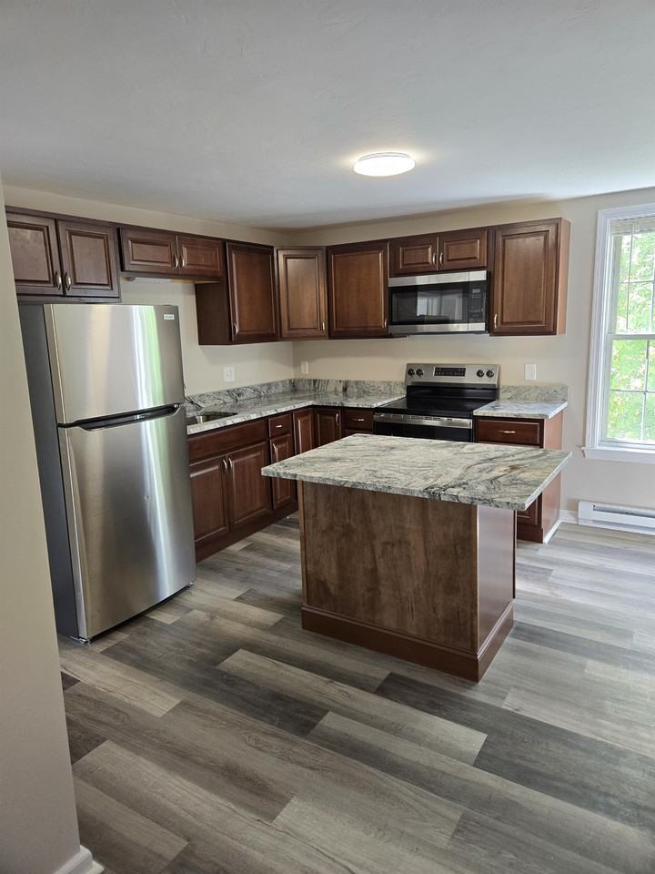 253 Main Street - Photo 2 of 14
