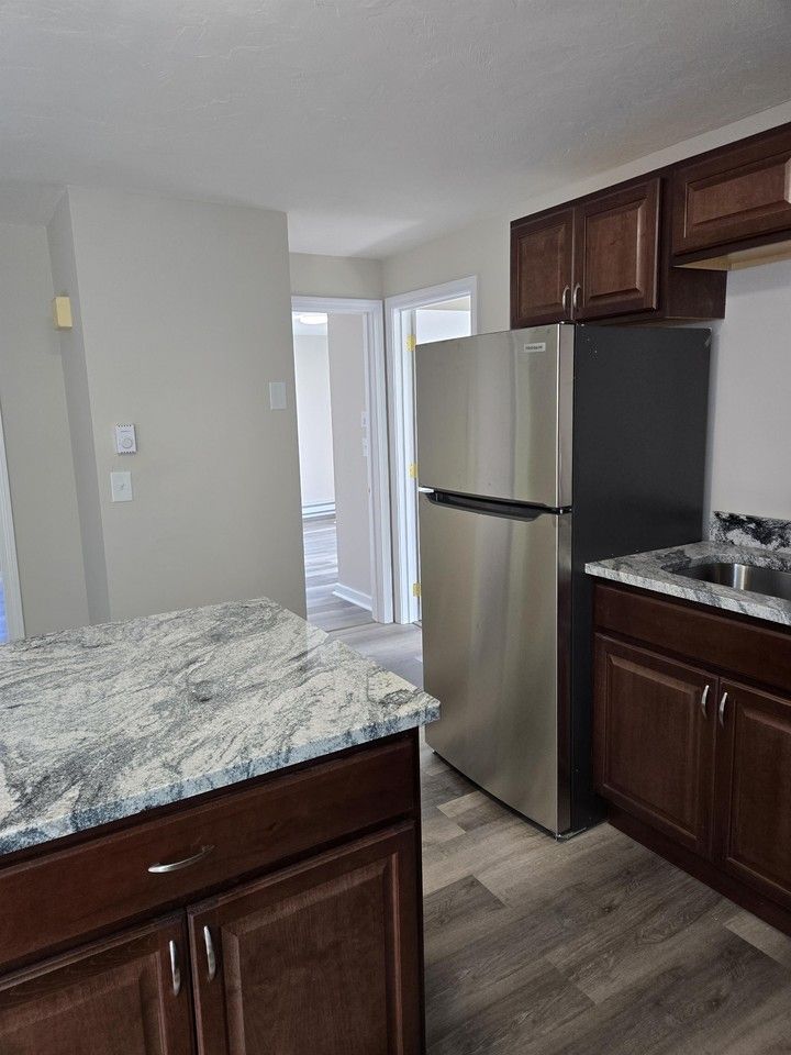 253 Main Street - Photo 3 of 14