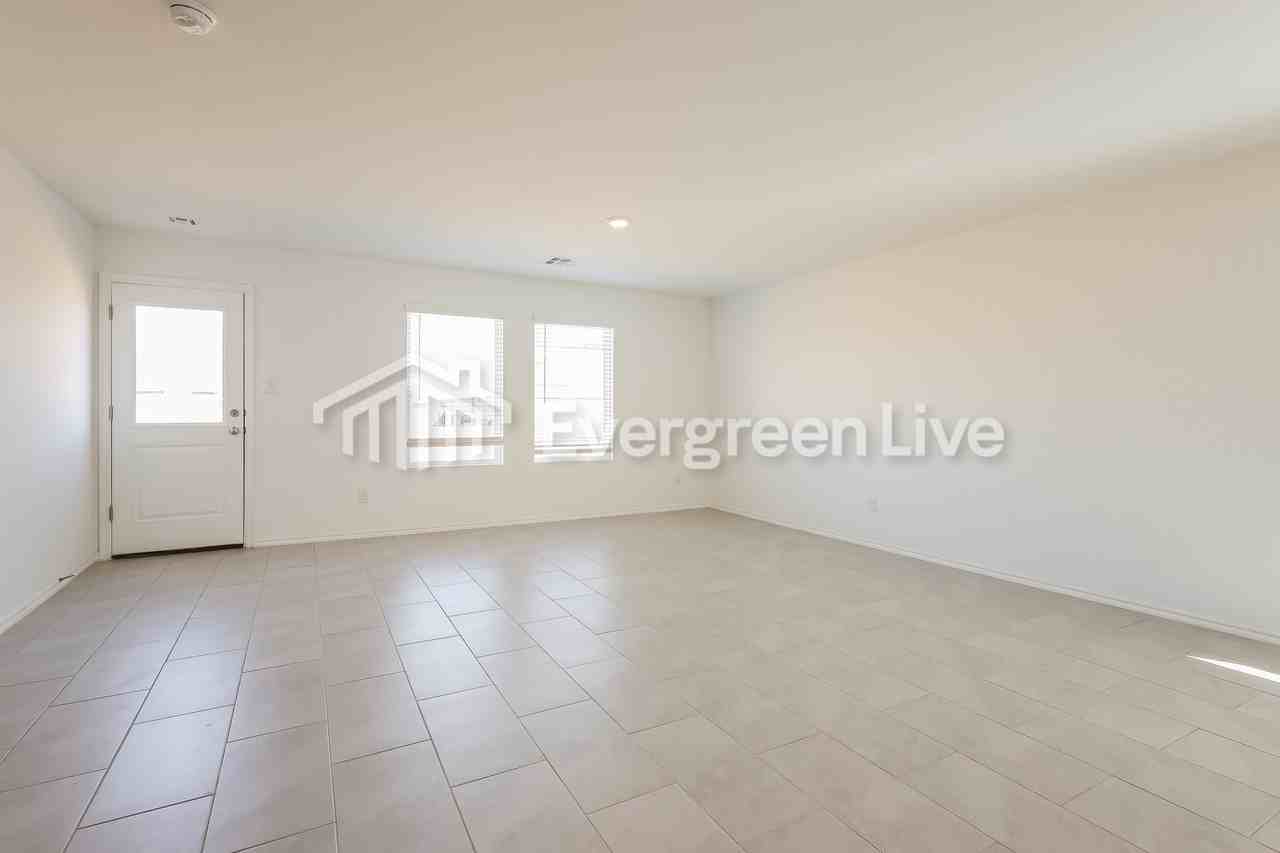 10905 Sw 22nd St - Photo 3 of 15