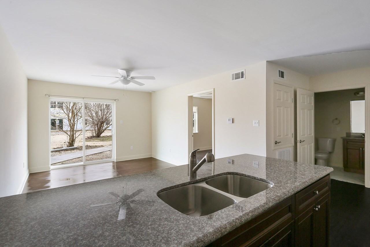 3251 Saint Ferdinand St #B209 - Photo 4 of 21