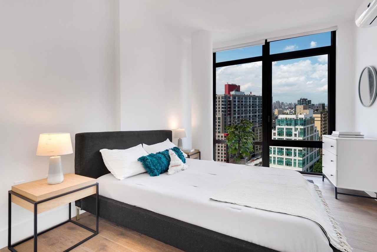 27 STREET LLC - Photo 5 of 34