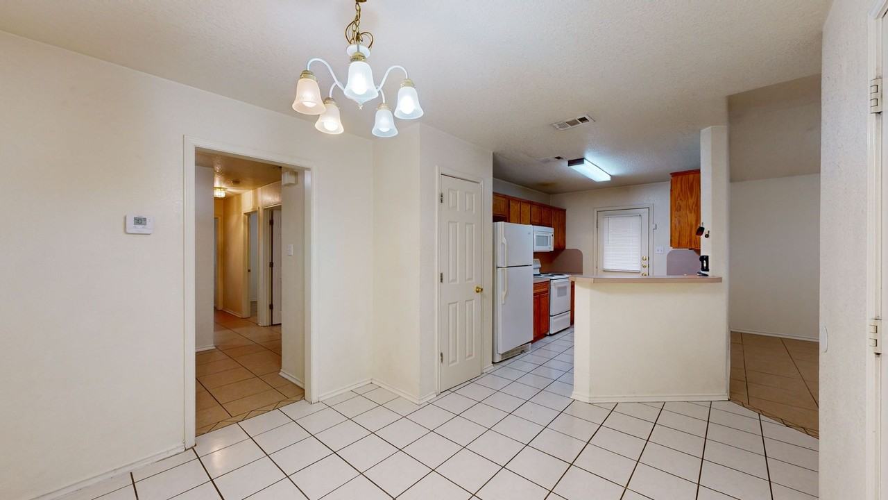 4607 Wade Dr #B - Photo 7 of 18