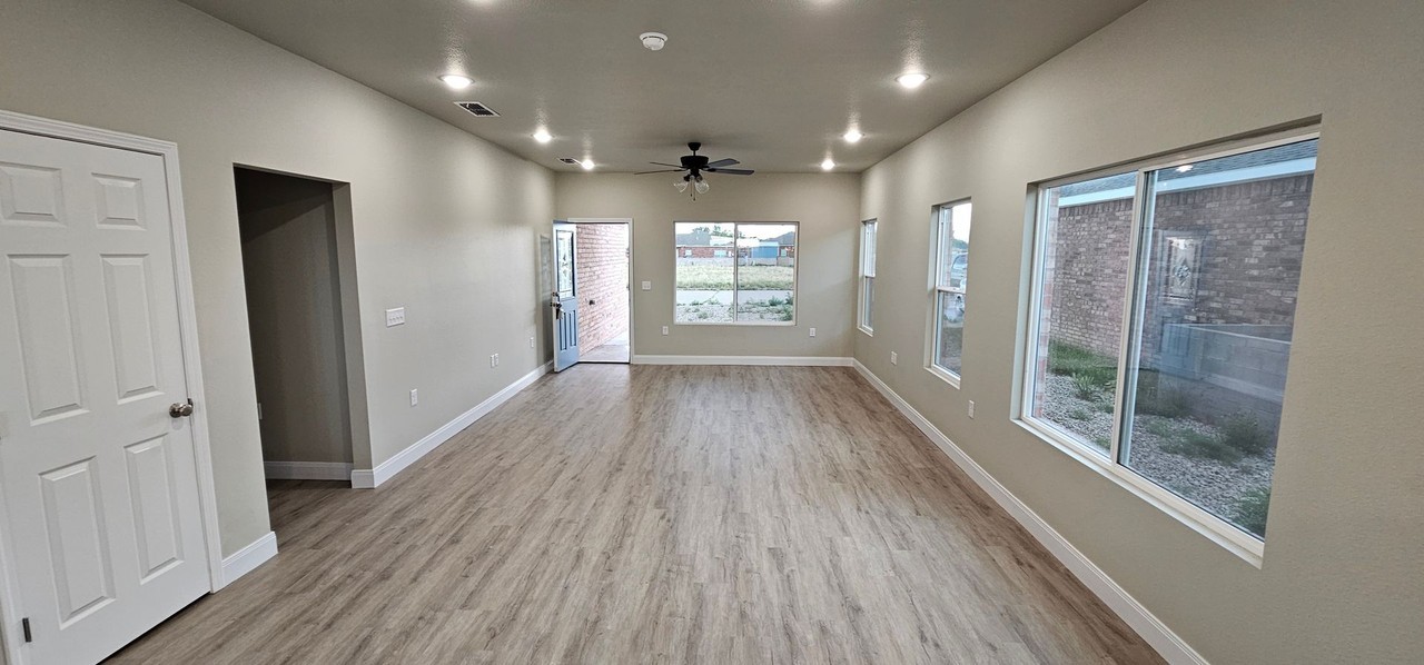 1837 Quail Wood Dr - Photo 4 of 23