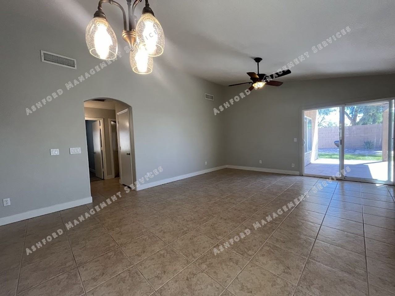 16261 N 91st Dr - Photo 4 of 26