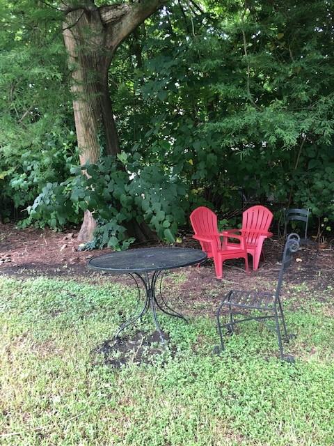 Renovated 2br apt at edge of LSU campus, incl appliances & parking - Photo 7 of 16