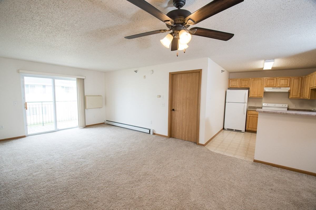 815 34th Ave E - Photo 7 of 28