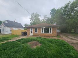 featured image of 3032 W Malone St