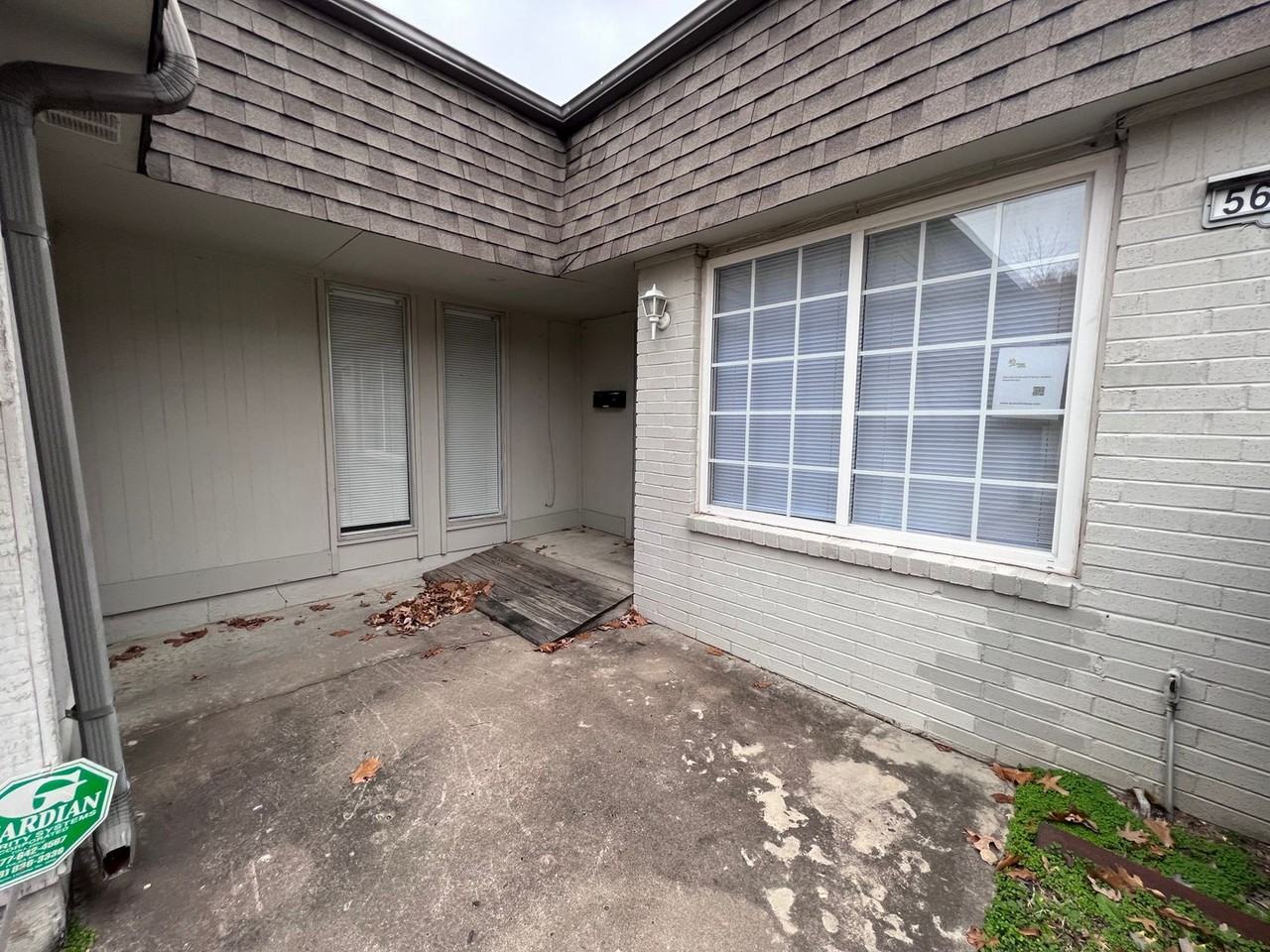 5629 S Harvard Ct - Photo 2 of 18