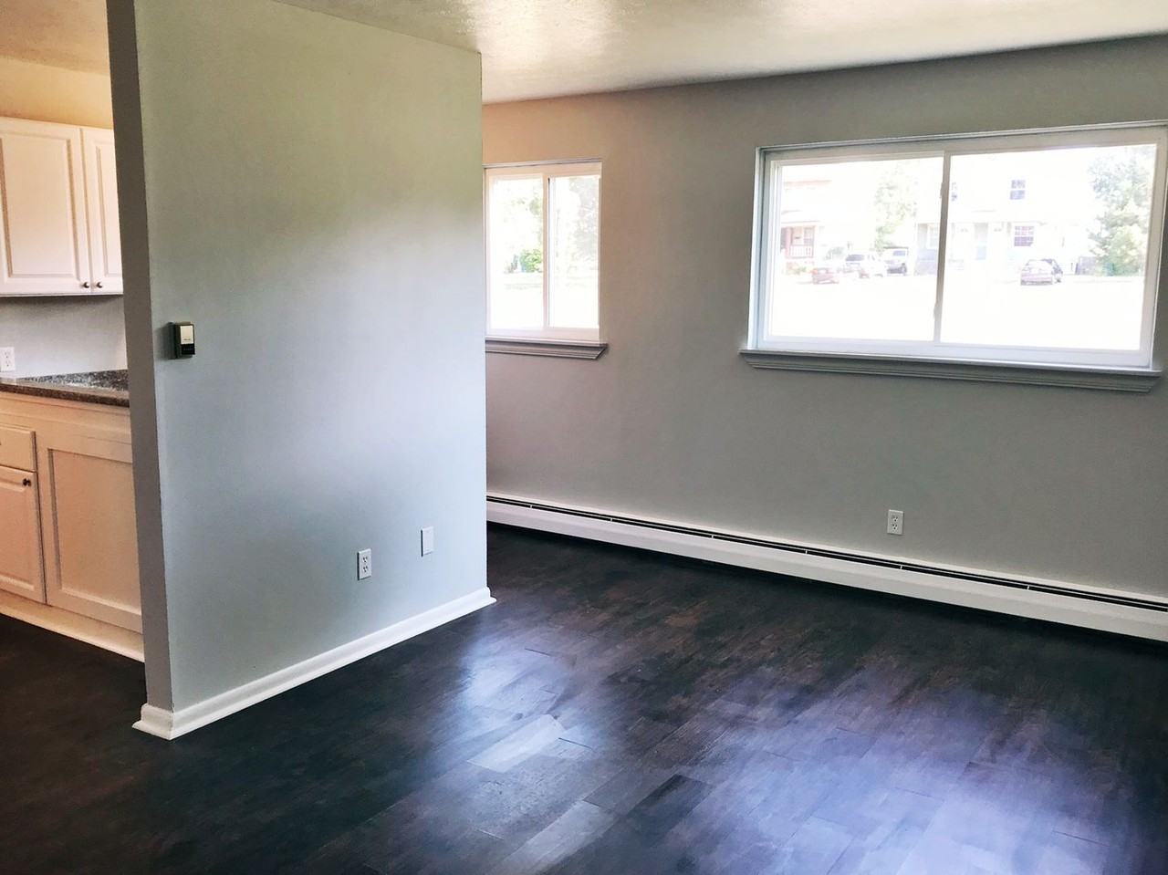 1841 E. 31st Street - Photo 3 of 13